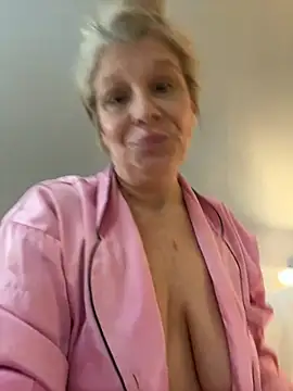 ShawtyThickGilf webcam