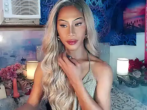 Tarah_MC_Collins webcam