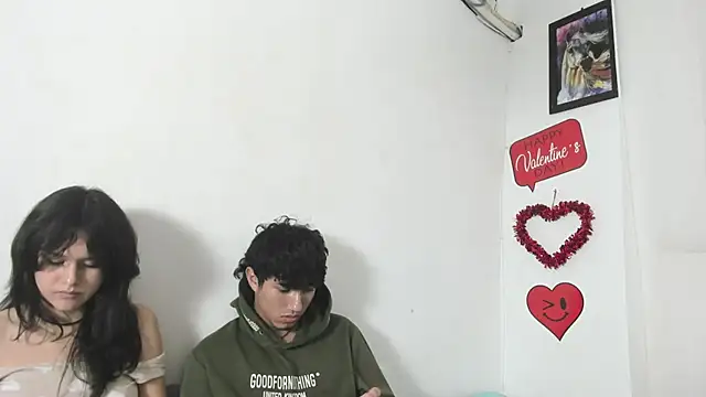 Laura_and_Kevin webcam