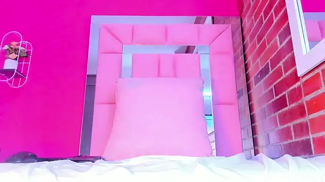 Baby_doll_XOXO webcam