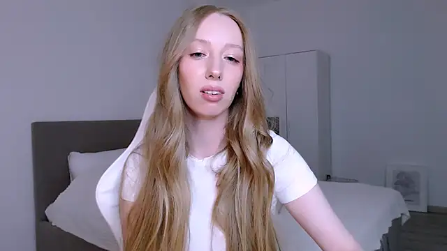 Luna_insniity webcam