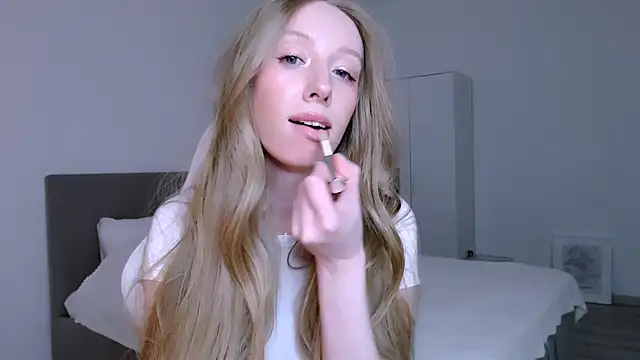 Luna_insniity webcam