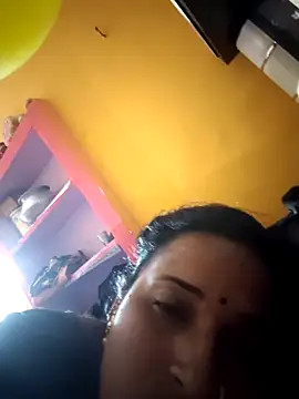 Webcam Model (Reena_lodha)  is live.Free join now!