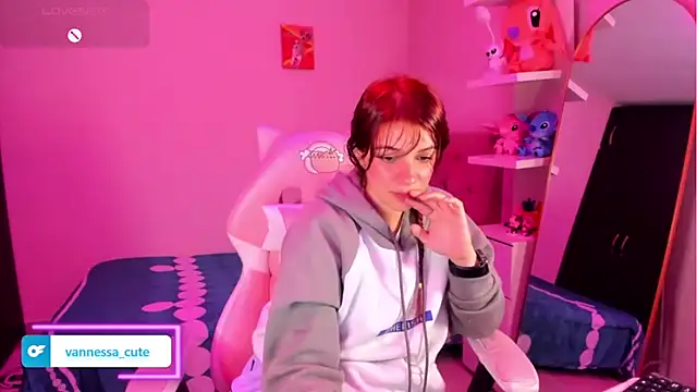 Vannessa__Shy webcam