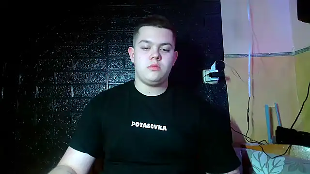 CuteButNaughty_ webcam