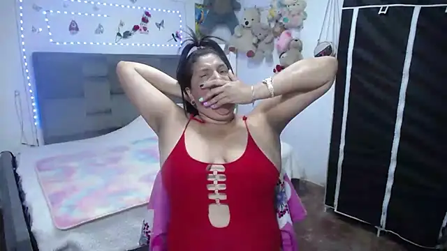 Sharloth_milf webcam