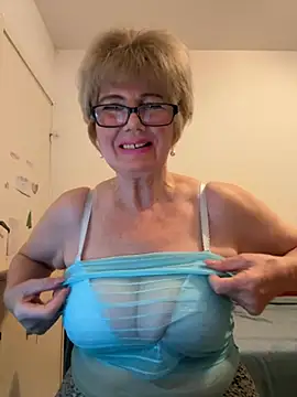 BoloshkaBlonda webcam