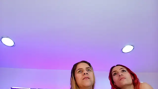 Dakota_Megan_69 webcam