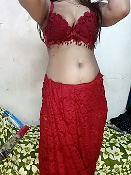 Webcam Model (xpihu) is live