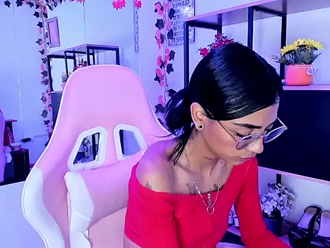 KarlaSlutSkinny__ webcam