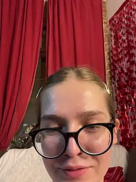 MyKittySayMeow webcam