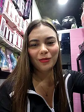 Webcam Model (rapunzel069)  is live.Free join now!