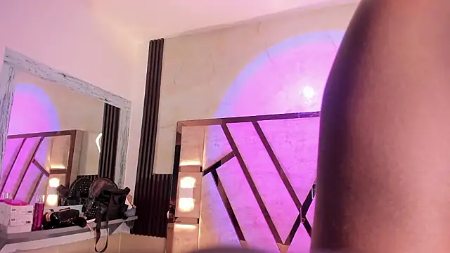 Athenea_Mills webcam