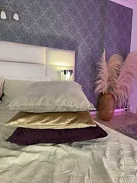 Webcam Model (Celeste_Amber)  is live.Free join now!