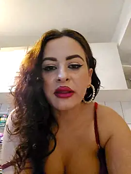 WatchTheQUEEnConQuer88 webcam