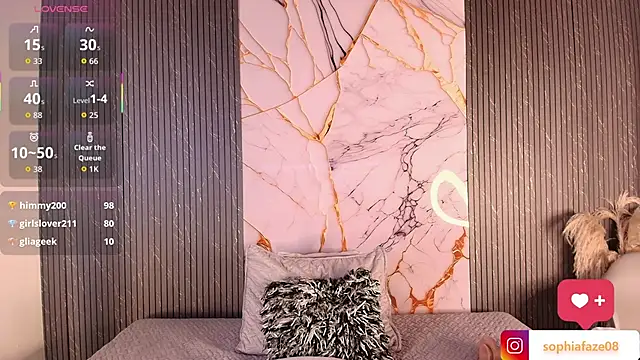 big_tits_in_your_face webcam