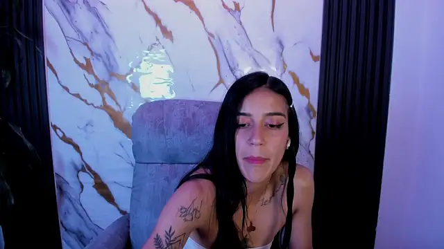 DanielaMonroe webcam