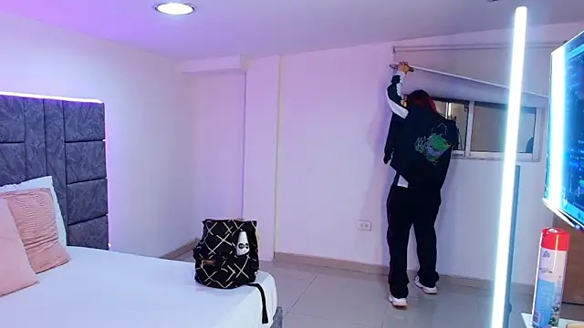 Dakota_Megan_69 webcam