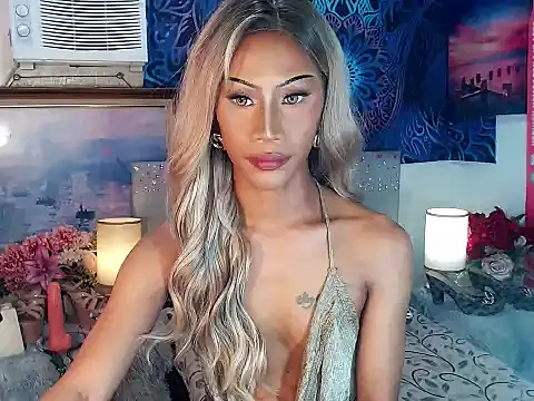 Tarah_MC_Collins webcam