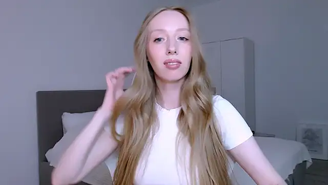 Luna_insniity webcam