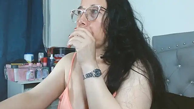 maturepriscila webcam