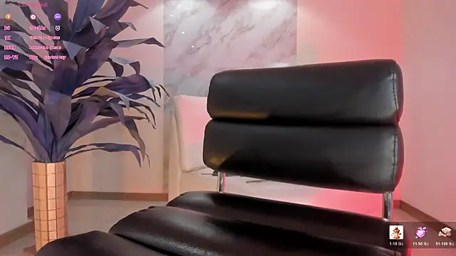 IsabellaMoreau webcam