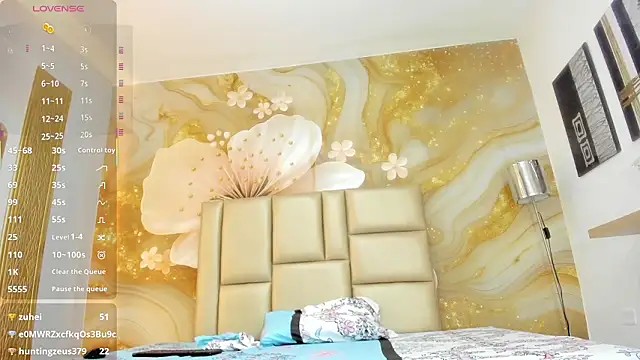 NahomiWalker_ webcam