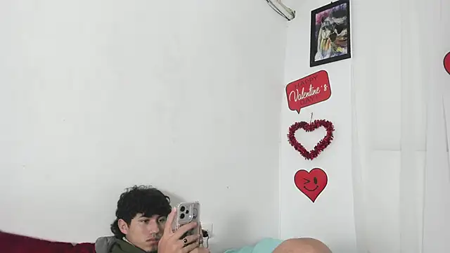 Laura_and_Kevin webcam