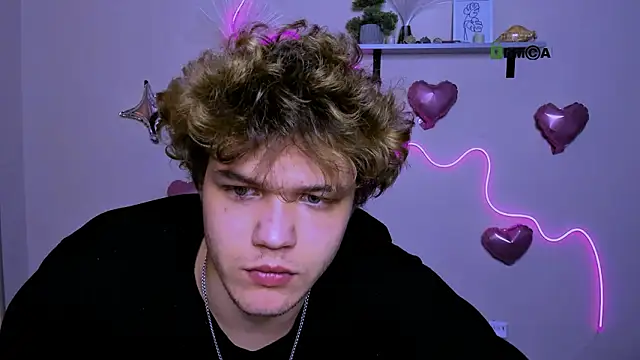 lucas_long_ - Lucas_long_'s free webcam - UK Sex Cams