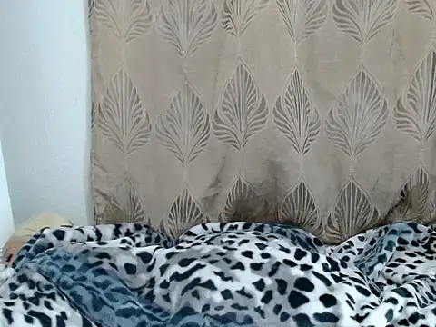 BootyCaramelxx webcam