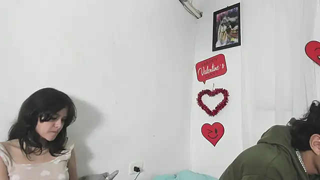 Laura_and_Kevin webcam