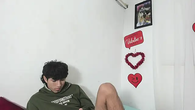 Laura_and_Kevin webcam