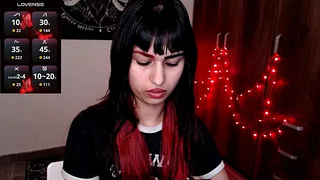 Little-Lucifer webcam