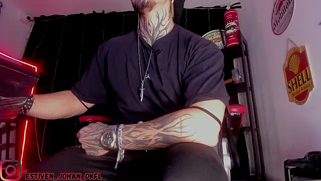 the_beast_master_ webcam