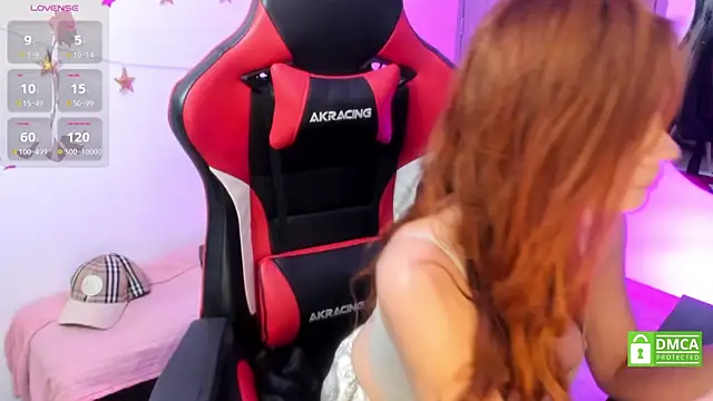 LindaSilverstone webcam