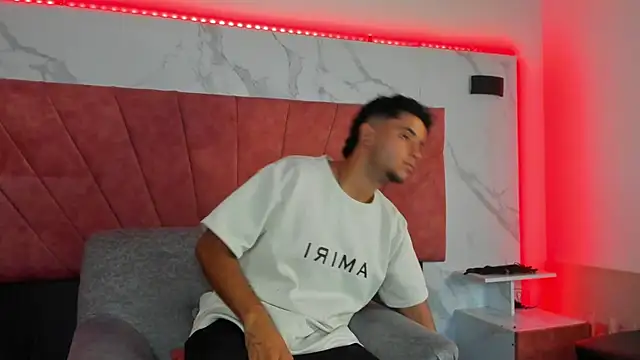 HellAndDante_ webcam