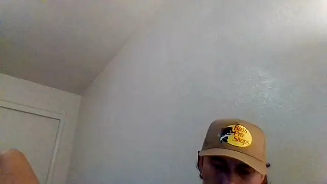 Tallhungandcloudy webcam