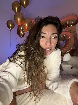 Amani_thewolf webcam