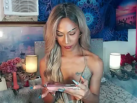 Tarah_MC_Collins webcam