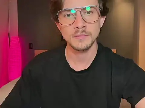 mcklister_kinky_feets webcam