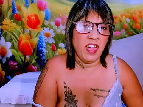 indianroxy - Indianroxy's free webcam - UK Sex Cams