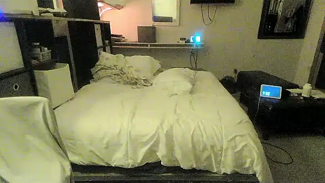 sissytrapdolly24 webcam