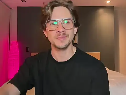 mcklister_kinky_feets webcam