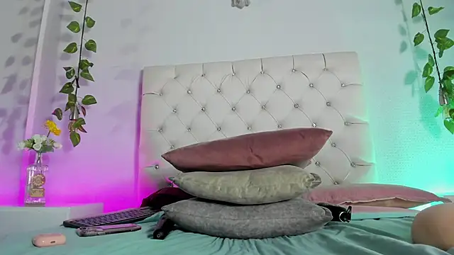 Isabella_Flowers webcam