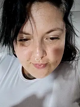 Divine_Pouvoir webcam