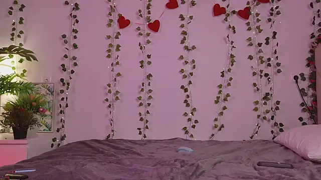 kim_redd - Kim_Redd's free webcam - UK Sex Cams