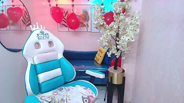 Victoria__doll webcam