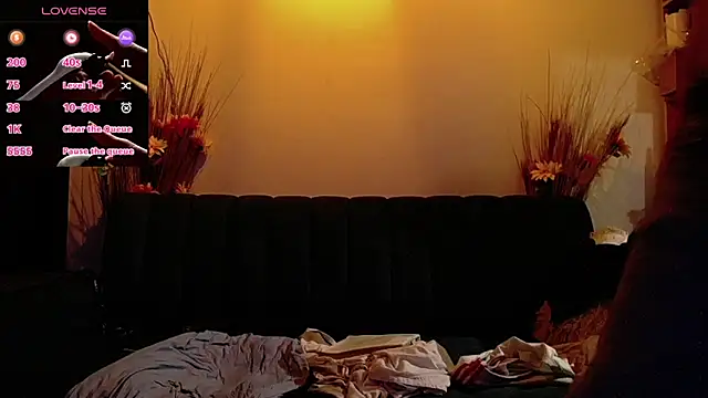 dalilaqueen_blowjob1 - DalilaQueen_blowjob1's free webcam - UK Sex Cams