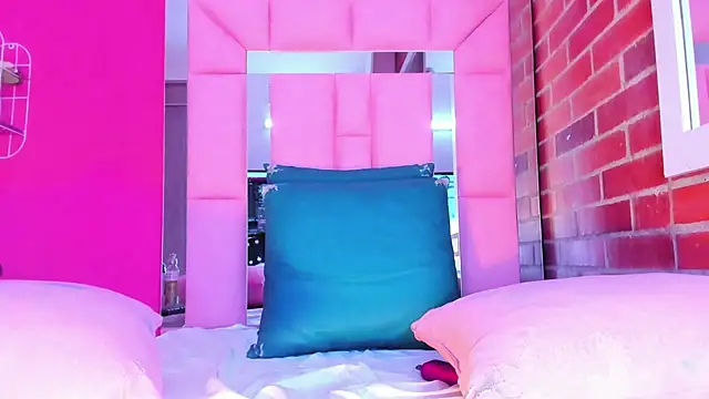 Baby_doll_XOXO webcam