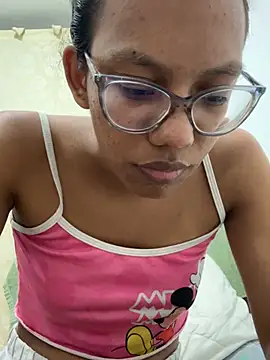 Webcam Model (Curly_lily)  is live.Free join now!